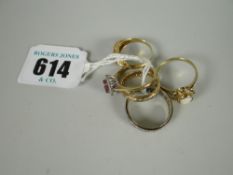 Parcel of five dress rings, two 9ct, four gem-set & one cameo