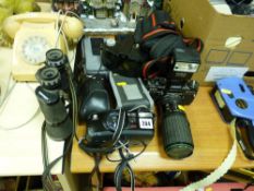 Parcel of vintage and other camera equipment including Brownie, Minolta etc