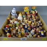 Good selection of collectable bear figurines