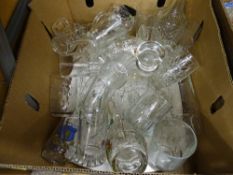 Box of drinking glassware including beer mugs etc