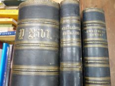 Well bound books 'Gweithiau Bunyan', 'Geiriadurb Beiblaidd' and 'Y Bibl'