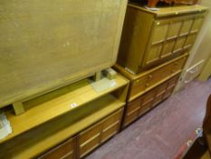 Quantity of mid Century Nathan furniture comprising three small sideboard units and two corner