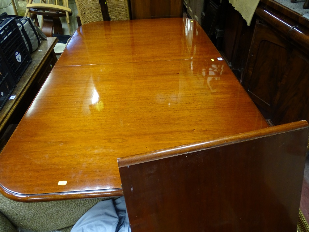 Antique style twin pedestal extending dining table