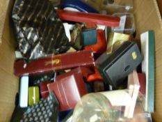 Box of assorted jewellery boxes etc