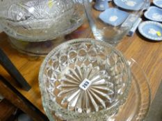 Parcel of good quality glass bowls etc
