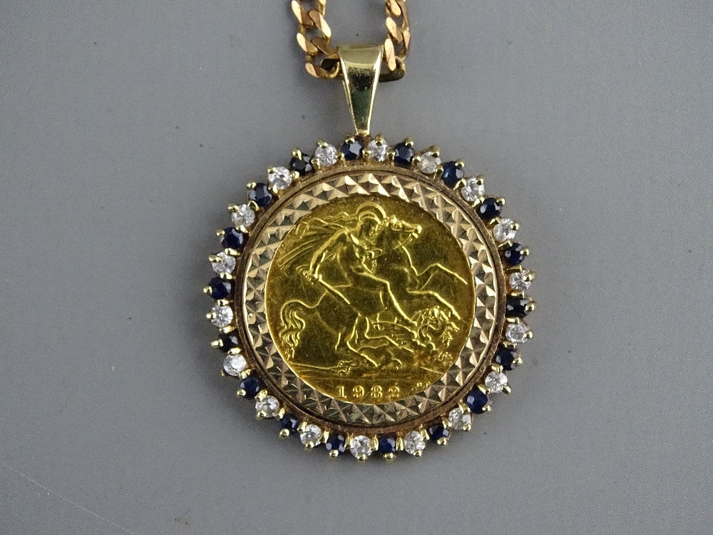 A NINE CARAT GOLD LINK CHAIN with nine carat gold and cz decorated mounted half sovereign 1982, - Image 2 of 3
