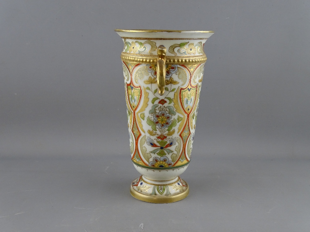 A NORITAKE PORCELAIN TWIN HANDLED VASE, 19.75 cms high - Image 2 of 3