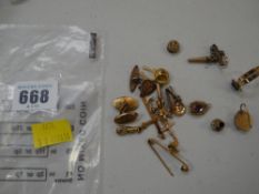A parcel of gold & other jewellery, charms etc, 30grams gross