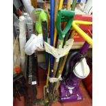 Parcel of long handled garden tools