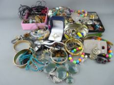 Cardboard tray with large quantity of mixed dress jewellery