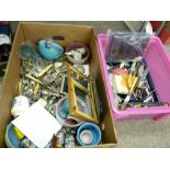 Box and a plastic crate of vintage and other cutlery etc