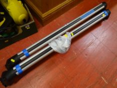 Pair of roof bars for a Lexus IS250