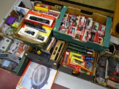 Hornby Railways - collection of 00 gauge boxed and unboxed engines, carriages and rolling stock