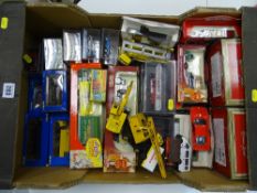 Varied collection of diecast and other collector's vehicles in predominantly boxed and apparently