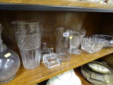 Parcel of cut and other glassware (top shelf)