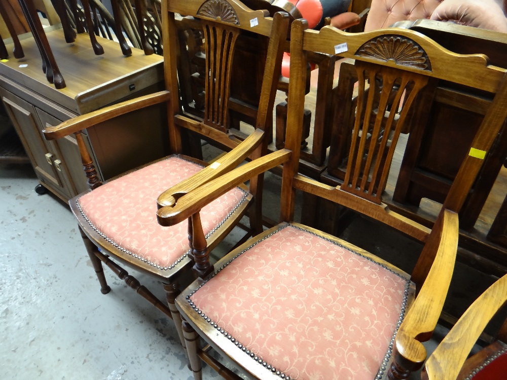 An antique carved comb back parlour suite - Image 3 of 3