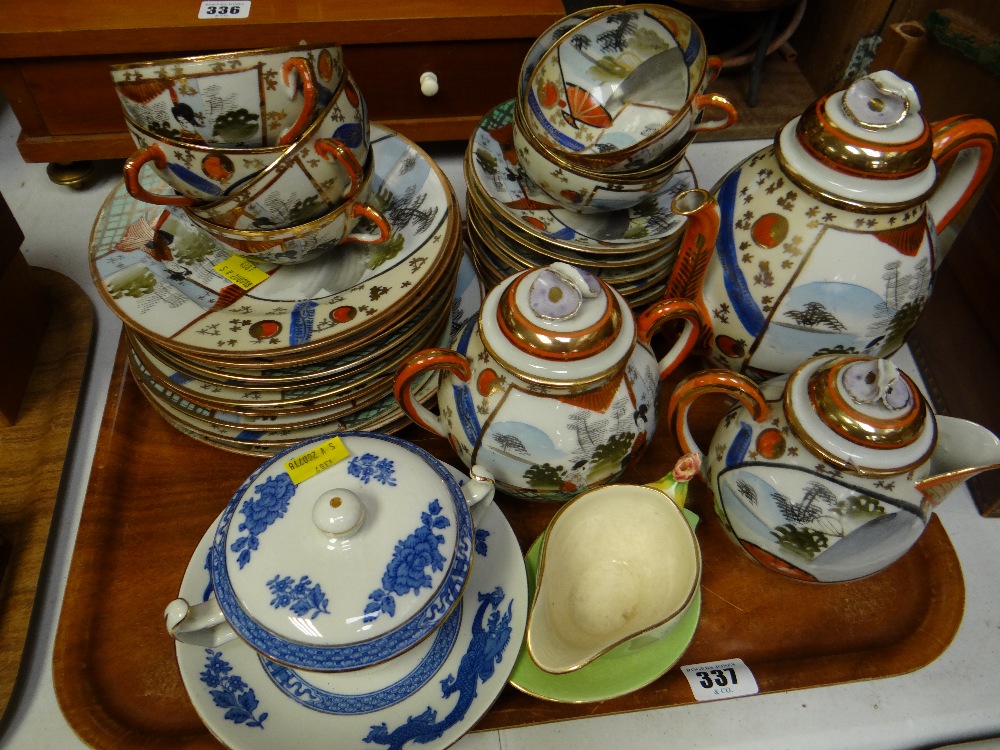 A tray of various Oriental decorated teaware