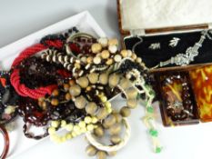 A quantity of costume & other white metal jewellery