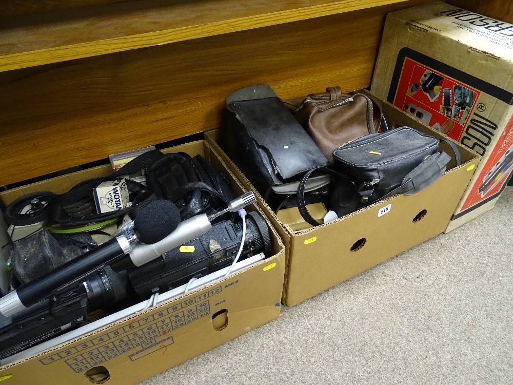 Collection of vintage video and photographic cameras and equipment etc