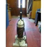 VAX Quicklite upright vacuum cleaner E/T