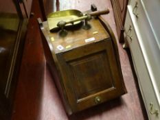 Edwardian mahogany brass handled coal scuttle with liner