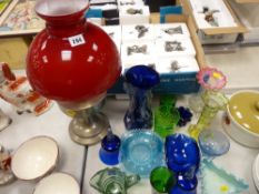 Quantity of art and vaseline glass and an oil lamp