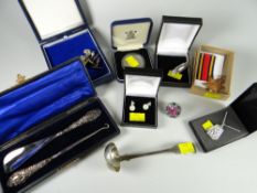 Parcel of mainly costume jewellery including a silver brooch & a WWII Italy star medal etc