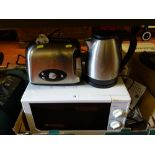 White microwave oven, stainless steel toaster and kettle E/T