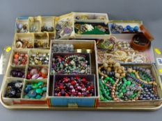 Quantity of costume jewellery and necklaces