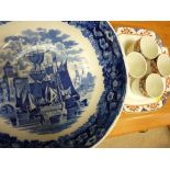 Good Wedgwood blue and white bowl 'Ferrara' and Staffs eggcups on a plate