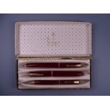 VINTAGE RED SLIMFOLD FOUNTAIN PEN with 14k nib together with ballpen & pencil set in original box