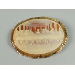 A 14K CONTINENTAL YELLOW GOLD FRAME CAMEO BROOCH OF THE LAST SUPPER