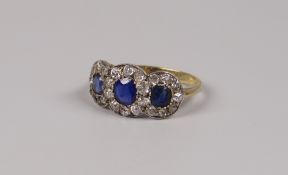 AN ANTIQUE 18CT GOLD MULTI-DIAMOND & THREE-STONE SAPPHIRE RING, 3.4grams approx, (size N)