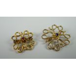 PAIR OF 9CT YELLOW GOLD OPENWORK FLORAL BROOCHES, 4grams approx. overall