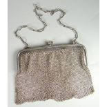 STERLING SILVER LADIES MESH PURSE with link design handle, stamped 'Sterling 925', 4 troy ounces