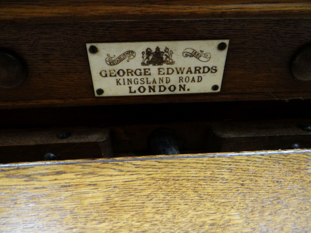 A GEORGE EDWARDS OF LONDON OAK ROLL OVER SNOOKER / DINING TABLE on turned corner supports together - Image 7 of 9
