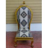 A GOOD VICTORIAN WALNUT SPOONBACK SIDE CHAIR with Arts & Crafts and slight Gothic detail, 118 cms