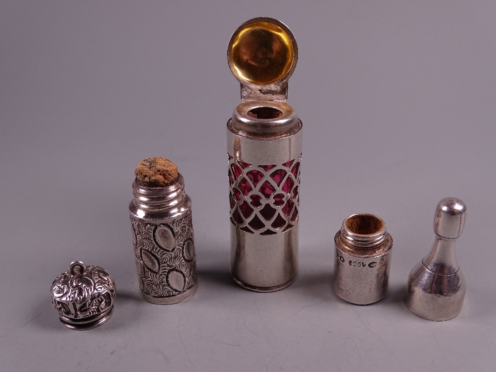 A SILVER & RUBY GLASS PERFUME CONTAINER, the body with lattice work and with a hinged lid (no - Image 3 of 3