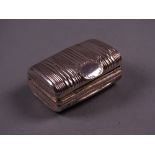 AN OBLONG SILVER TRUNK SHAPED SNUFF BOX with hinged lid, London 1817 by William Elliott