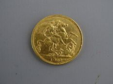 A 1911 GOLD FULL SOVEREIGN, 8 grms