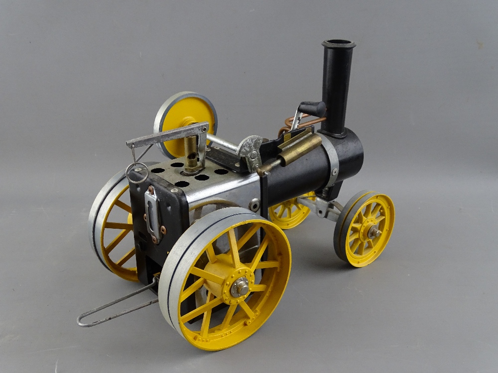 TWO MAMOD LIVE STEAM MODELS including an SP4 stationary engine and a black and yellow traction - Bild 5 aus 6