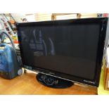 Panasonic Viera large plasma screen 42ins LCD TV E/T