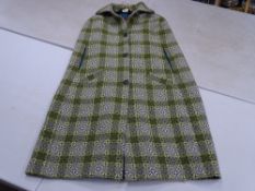 Welsh Woollens 'Woven in Wales' lady's cape, size 'Large', green