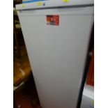 Currys Essentials fridge E/T