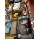 Large quantity of screws, nuts, bolts, grinding wheels, small chests with a quantity of loose