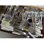 A quantity of loose flatware etc