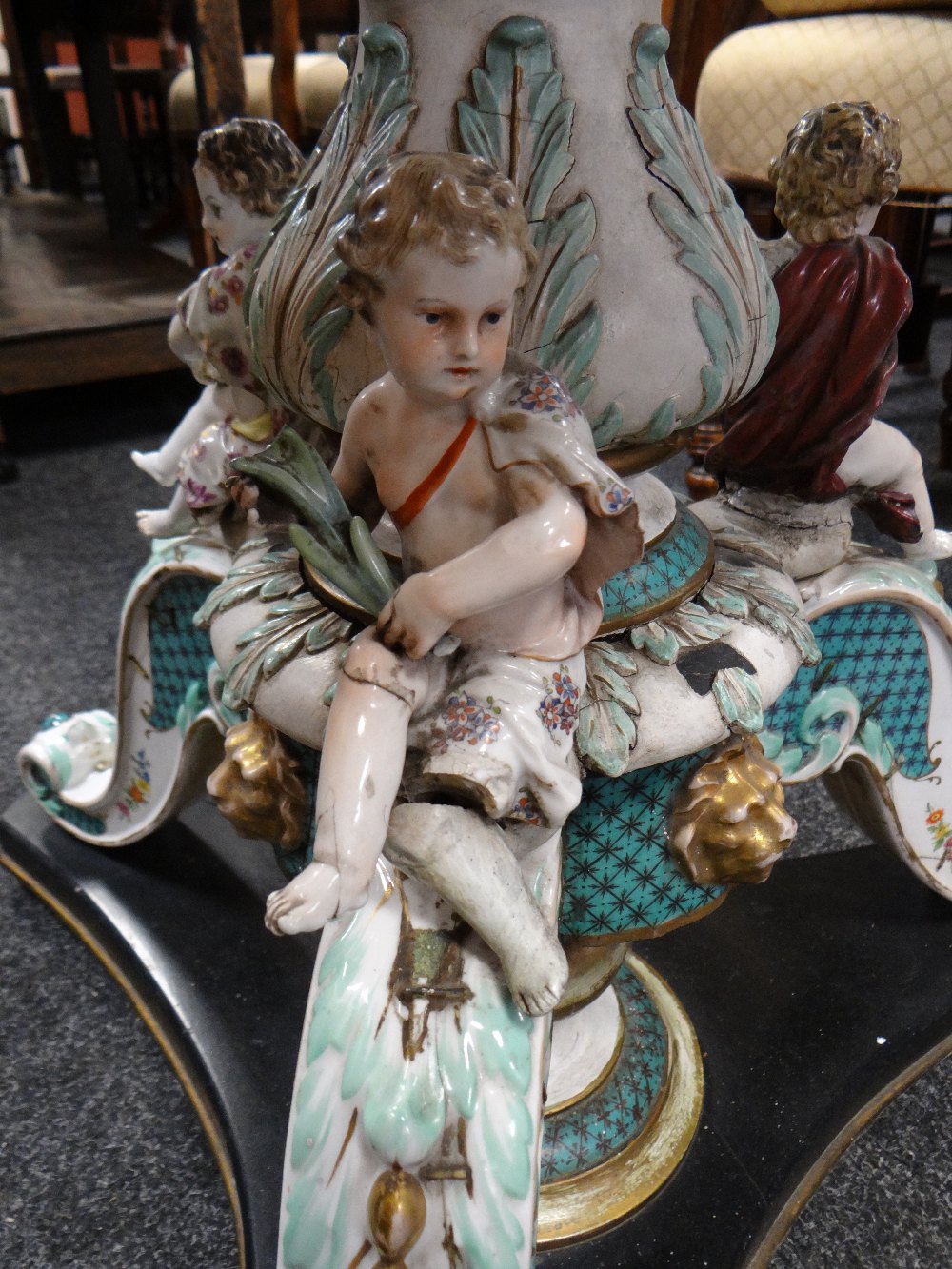 An unusual antique table having an Italianate porcelain & wooden painted cherubic tri-form base - Image 5 of 5