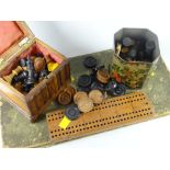 Parcel of vintage board games to include Jerusalem box containing vintage chess pieces, vintage