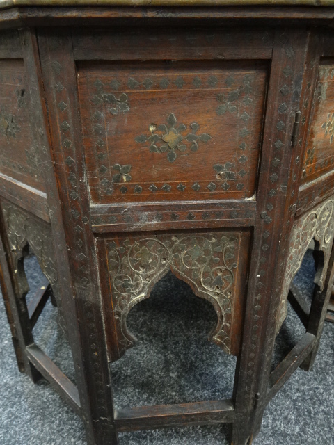 An Islamic-type octagonal table with inlay together with vintage mahogany two-branch hanging hat & - Image 3 of 12