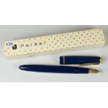 VINTAGE DARK BLUE MK V PARKER VICTORY FOUNTAIN PEN with 14ct gold nib, in original box